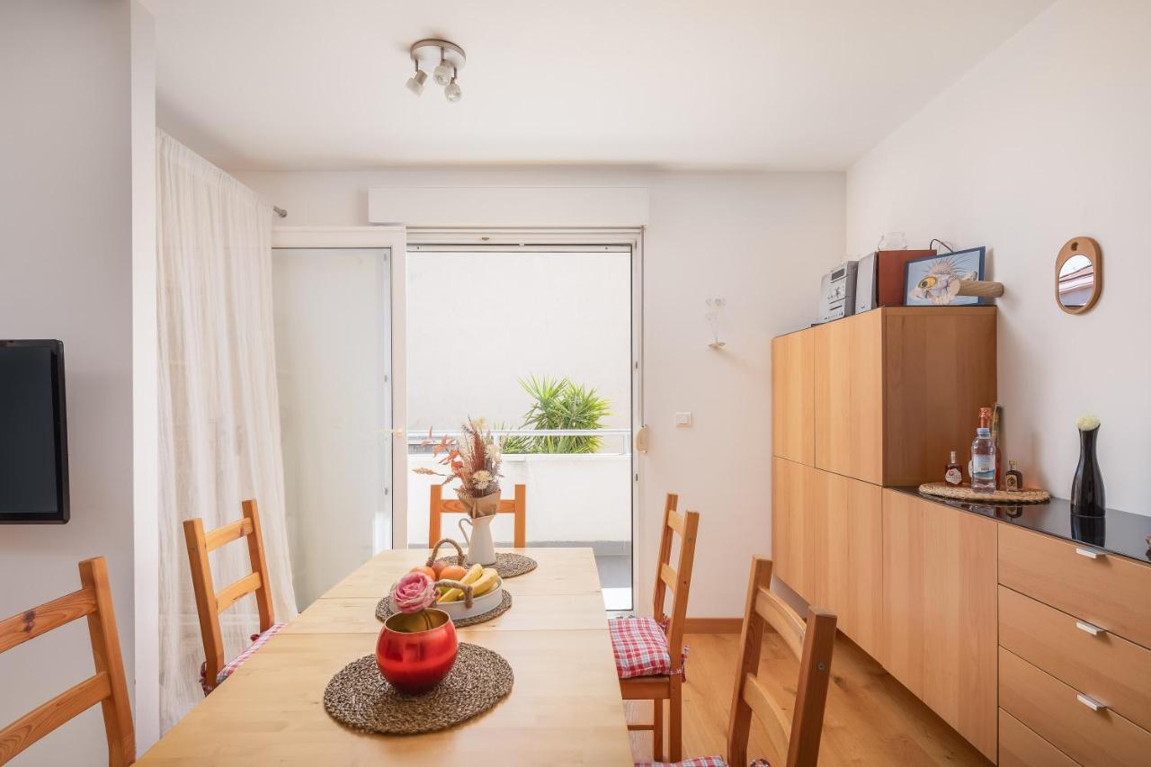 Modern Apt With Terrace 4 Min Walk To The Beach Split Exterior foto